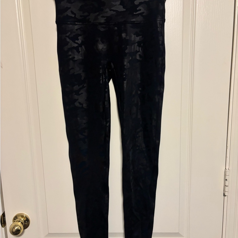 SPANX Black Camouflage Leggings